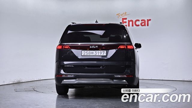 Kia Carnival (IV) Gasoline 9-Seater Noblesse 2023 — фото 4