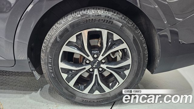 Kia Carnival (IV) Gasoline 9-Seater Noblesse 2023 — фото 5