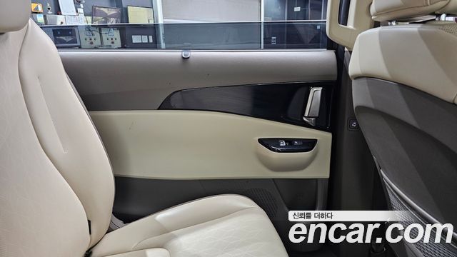 Kia Carnival (IV) Gasoline 9-Seater Noblesse 2023 — фото 25