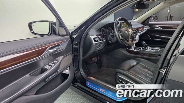 BMW 7 Series (G11) 740Li xDrive 2016 — фото 10