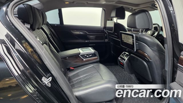 BMW 7 Series (G11) 740Li xDrive 2016 — фото 12
