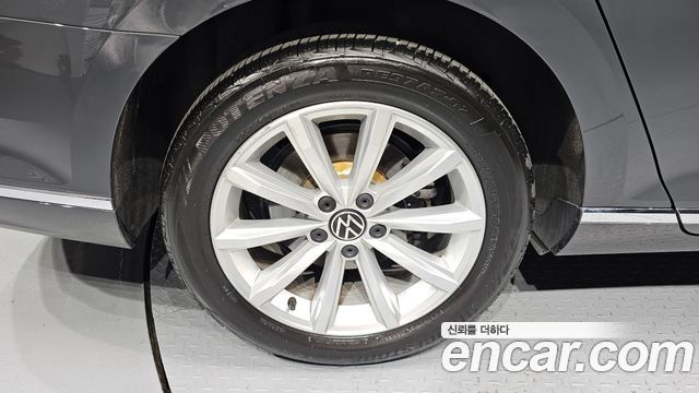 Volkswagen Passat GT (B8) 2.0 TDI Premium 2021 — фото 5