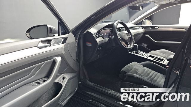 Volkswagen Passat GT (B8) 2.0 TDI Premium 2021 — фото 10