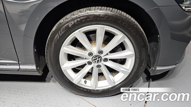 Volkswagen Passat GT (B8) 2.0 TDI Premium 2021 — фото 27
