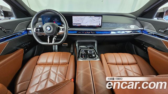 BMW 7 Series (G70) 740i xDrive M Sport 2024 — фото 7