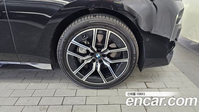 BMW 7 Series (G70) 740i xDrive M Sport 2024 — фото 21