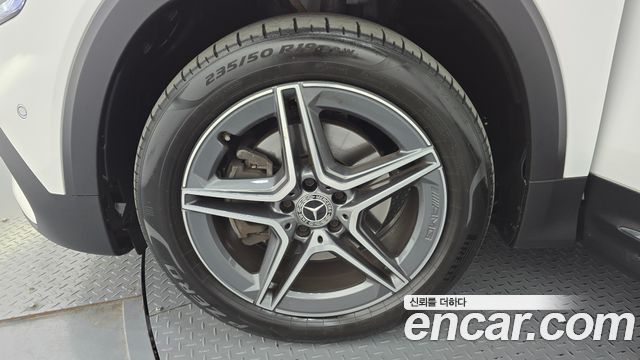 Mercedes-Benz GLB-Class (X247) GLB250 4MATIC 2021 — фото 5