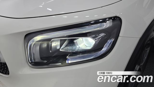 Mercedes-Benz GLB-Class (X247) GLB250 4MATIC 2021 — фото 22