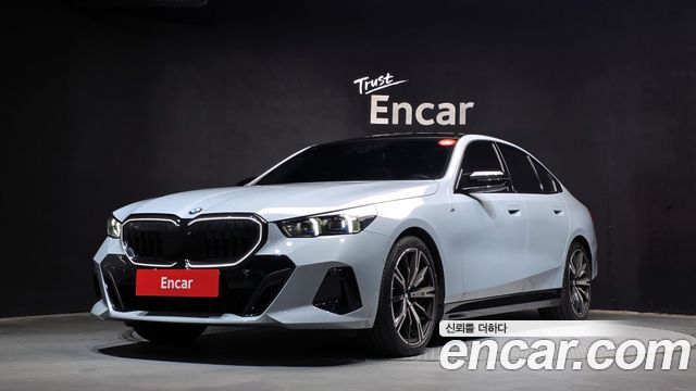 BMW 5 Series (G60) 530i xDrive M Sport 2024 — фото 1