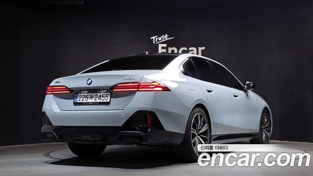 BMW 5 Series (G60) 530i xDrive M Sport 2024 — фото 2