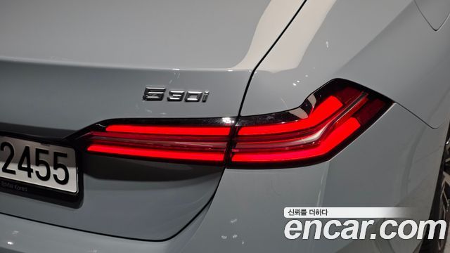 BMW 5 Series (G60) 530i xDrive M Sport 2024 — фото 23