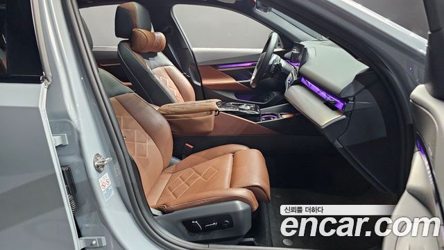 BMW 5 Series (G60) 530i xDrive M Sport 2024 — фото 26