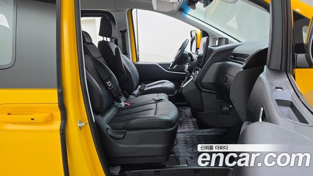 Hyundai Staria L3.5  Kinder Safety Car 11-Seater 2024 — фото 11