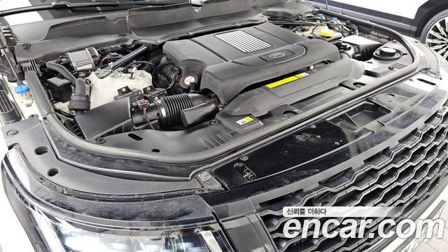 Land Rover Range Rover (IV) 4.4 SDV8 AB LWB DIESEL 2020 — фото 6