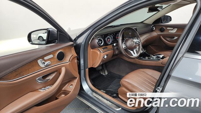 Mercedes-Benz E-Class (W213) E220d 4MATIC Exclusive 2019 — фото 10