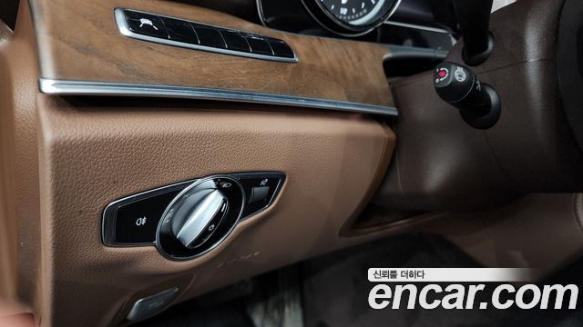 Mercedes-Benz E-Class (W213) E220d 4MATIC Exclusive 2019 — фото 20