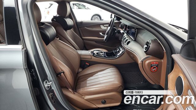 Mercedes-Benz E-Class (W213) E220d 4MATIC Exclusive 2019 — фото 26