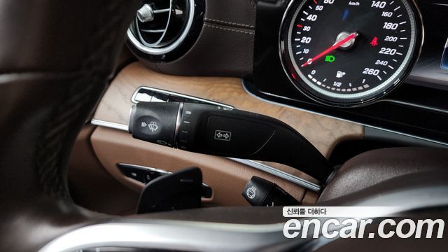 Mercedes-Benz E-Class (W213) E220d 4MATIC Exclusive 2019 — фото 28