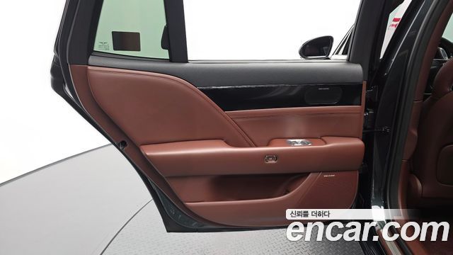 Genesis G90 (RS4) Gasoline 3.5 Turbo AWD 2022 — фото 25