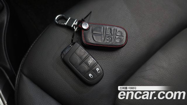 Jeep Renegade 2.0 Diesel Limited AWD 2018 — фото 31