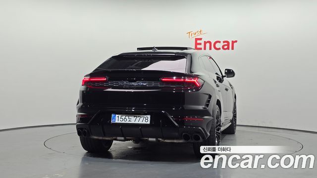 Lamborghini Urus 4.0 V8 SE 2025 — фото 4