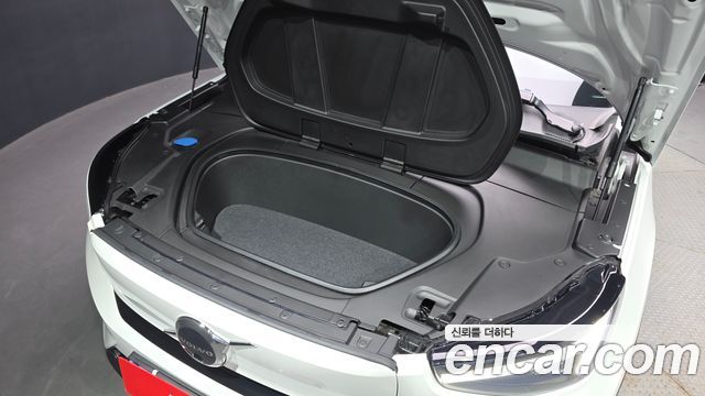 Volvo XC40 Recharge Twin Ultimate 2024 — фото 6