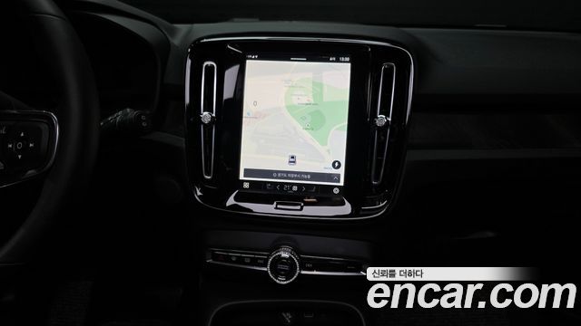 Volvo XC40 Recharge Twin Ultimate 2024 — фото 14