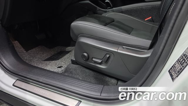 Volvo XC40 Recharge Twin Ultimate 2024 — фото 28