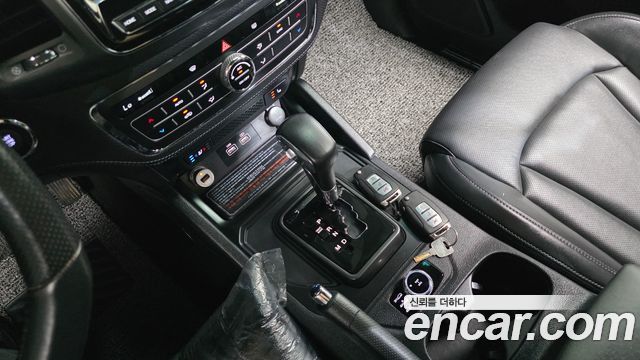 KG Mobility (SsangYong) Rexton Sports Khan Diesel 2.2 4WD Prestige 2023 — фото 9