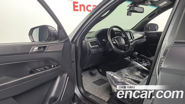 KG Mobility (SsangYong) Rexton Sports Khan Diesel 2.2 4WD Prestige 2023 — фото 10
