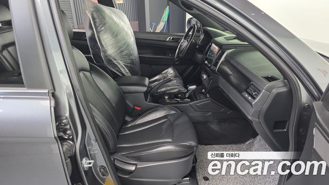KG Mobility (SsangYong) Rexton Sports Khan Diesel 2.2 4WD Prestige 2023 — фото 11
