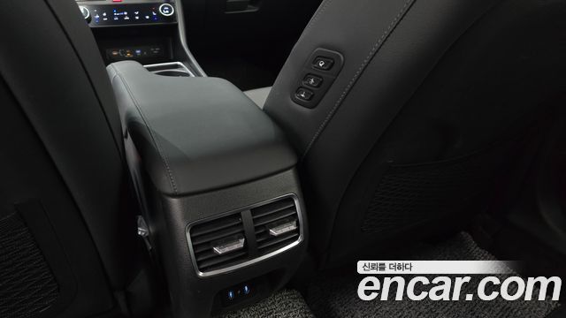 Hyundai Sonata The Edge (DN8) 2.0 Exclusive 2024 — фото 20