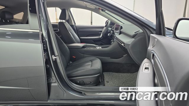 Hyundai Sonata The Edge (DN8) 2.0 Exclusive 2024 — фото 26