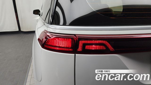 Kia Carnival (IV) Diesel 9-Seater Prestige 2023 — фото 23