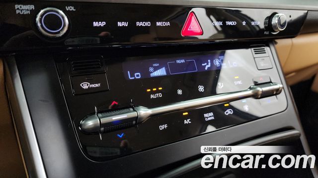 Kia Carnival (IV) Diesel 9-Seater Prestige 2023 — фото 30
