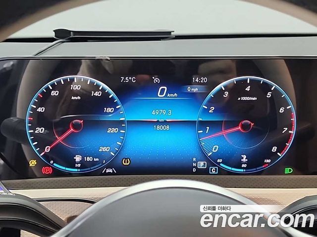 Mercedes-Benz A-Class (W177) A220 Sedan 2022 — фото 6
