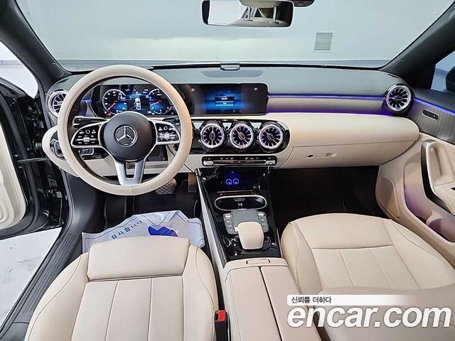 Mercedes-Benz A-Class (W177) A220 Sedan 2022 — фото 7