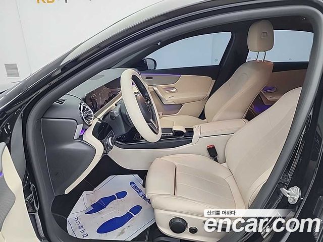 Mercedes-Benz A-Class (W177) A220 Sedan 2022 — фото 15