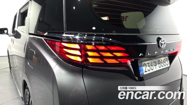 Toyota Alphard (IV) 2.5 HEV Executive AWD 2025 — фото 23