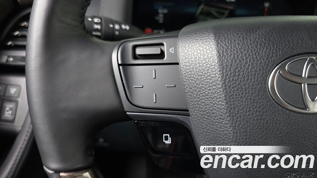 Toyota Alphard (IV) 2.5 HEV Executive AWD 2025 — фото 29