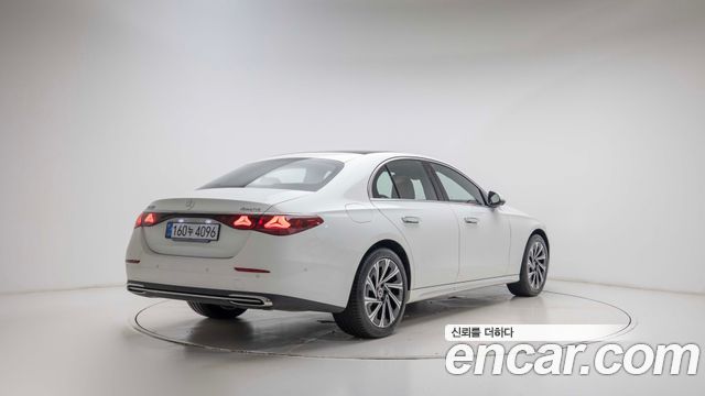 Mercedes-Benz E-Class (W214) E300 4MATIC Exclusive 2026 — фото 2