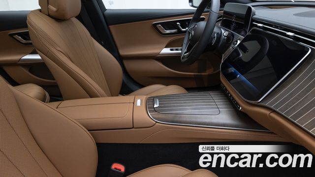 Mercedes-Benz E-Class (W214) E300 4MATIC Exclusive 2026 — фото 9
