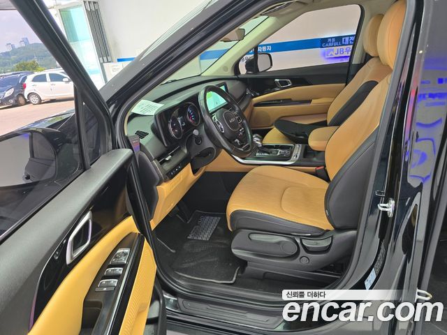 Kia Carnival (IV) Diesel 9-Seater Prestige 2023 — фото 17