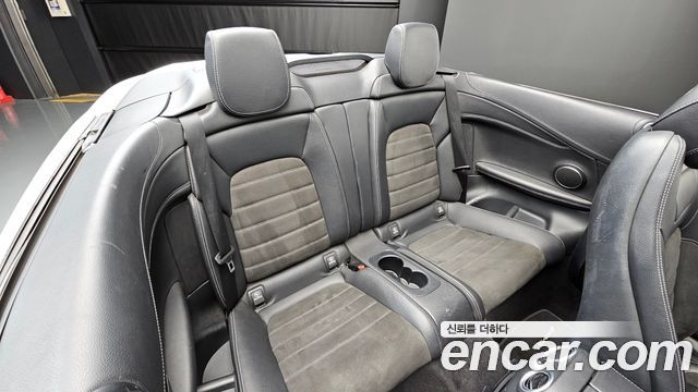Mercedes-Benz C-Class (W205) C200 Cabriolet 2023 — фото 11