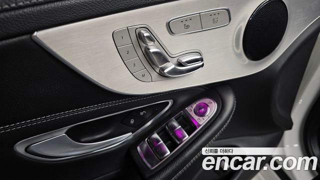Mercedes-Benz C-Class (W205) C200 Cabriolet 2023 — фото 16