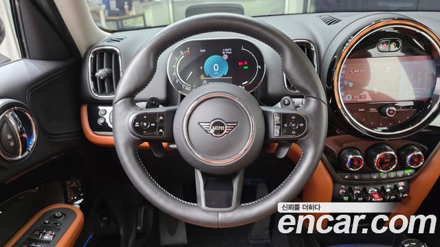 MINI Cooper S Countryman ALL4 Classic 2nd 2022 — фото 13
