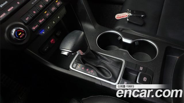 Kia Sportage The Bold Diesel 2.0 2WD Trendy 2021 — фото 9