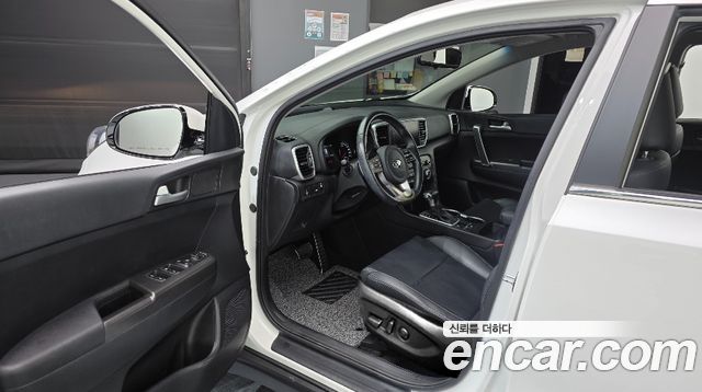 Kia Sportage The Bold Diesel 2.0 2WD Trendy 2021 — фото 10