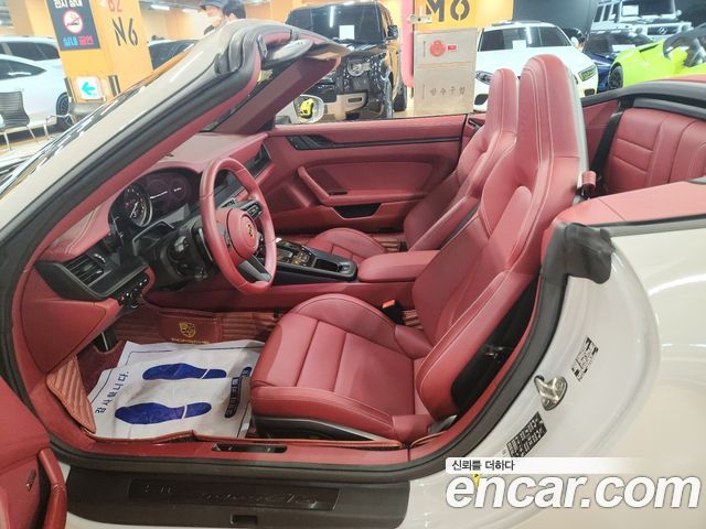 Porsche 911 (992) Carrera 4 GTS Cabriolet 2023 — фото 7