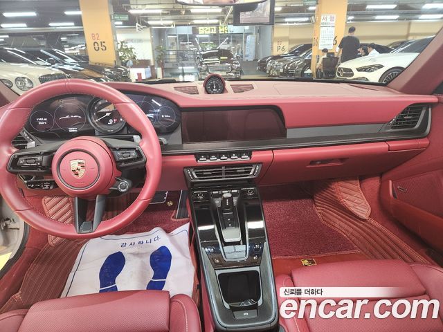 Porsche 911 (992) Carrera 4 GTS Cabriolet 2023 — фото 13